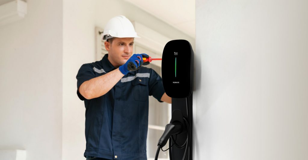 Humax EV Charger Lifestyle photo 3 1